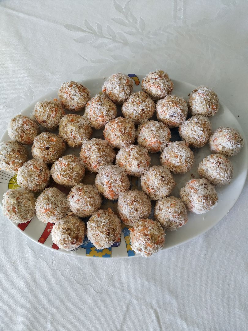 Bombones de zanahoria (crudas y veganas) Paso 5 Bombones de zanahoria (crudas y veganas) Paso 5