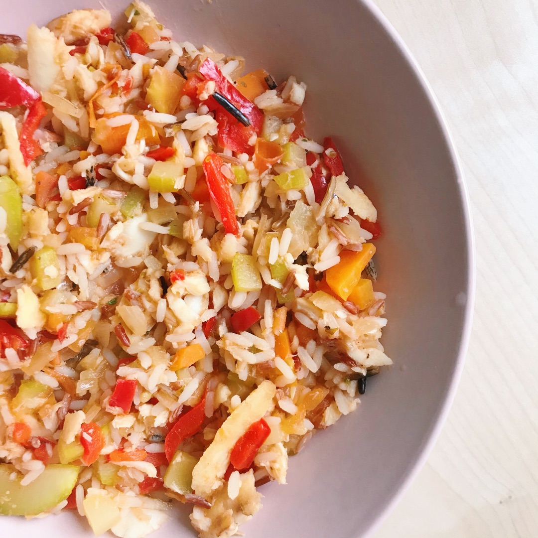 Arroz con verduras y merluza