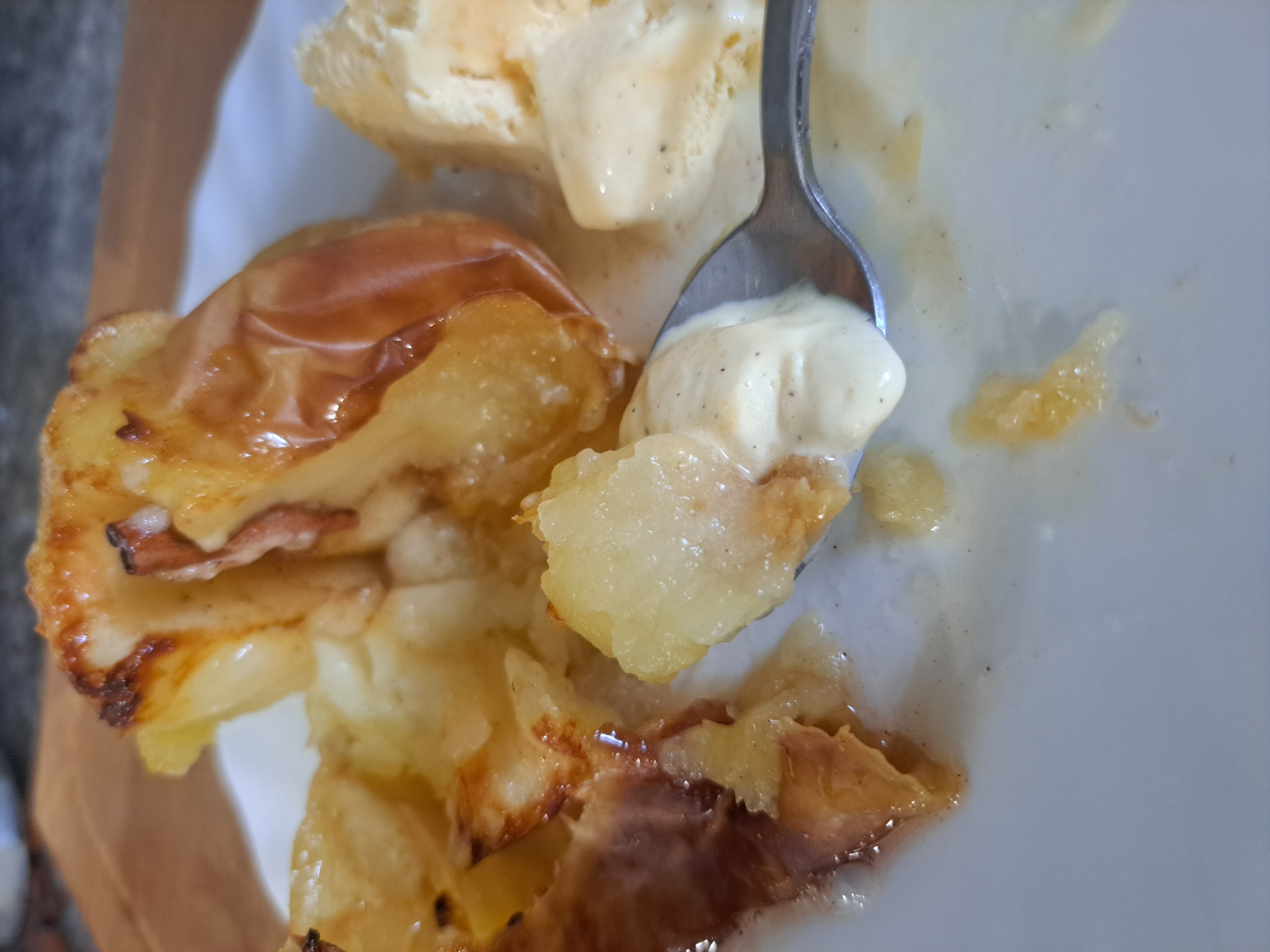 Manzana asada con helado de vainilla Paso 4