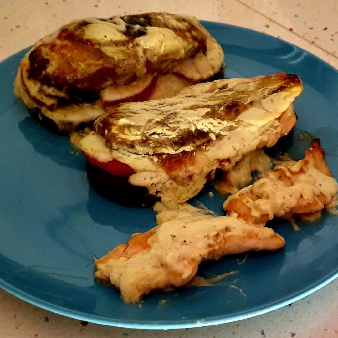 Bocadillo de berenjena y pollo Bocadillo de berenjena y pollo