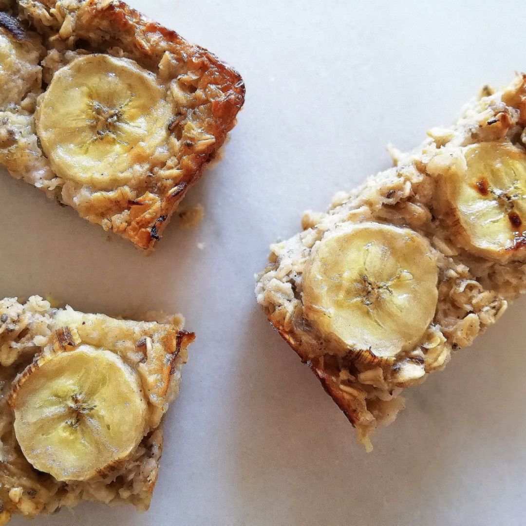 Barritas de avena y plátano horneadas Barritas de avena y plátano horneadas