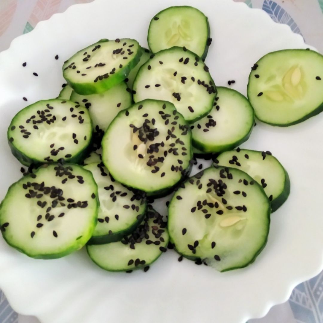 Pepino aliñado Pepino aliñado