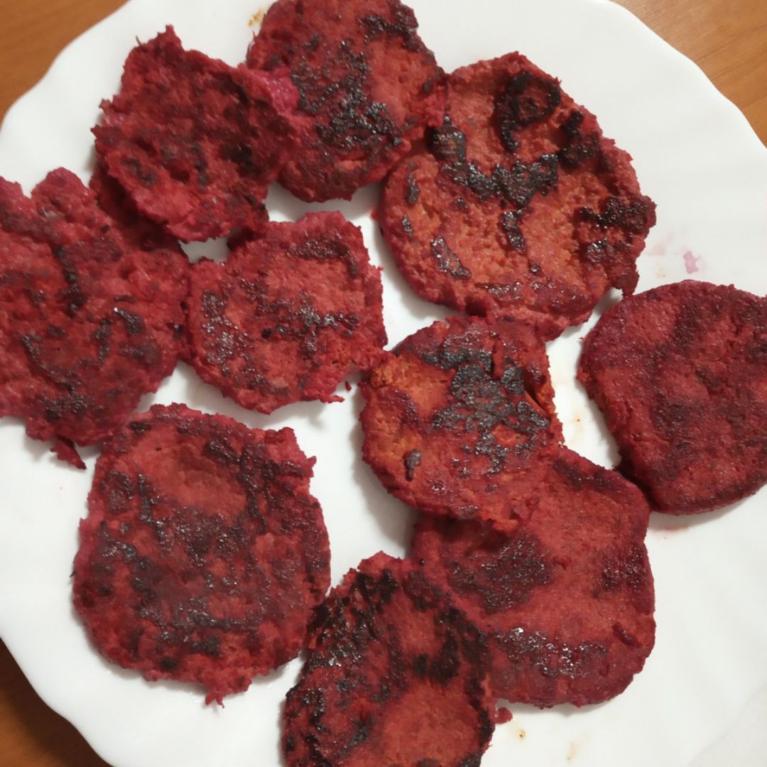 Hamburguesas de remolacha, zanahoria, pimiento y pechuga Hamburguesas de remolacha, zanahoria, pimiento y pechuga
