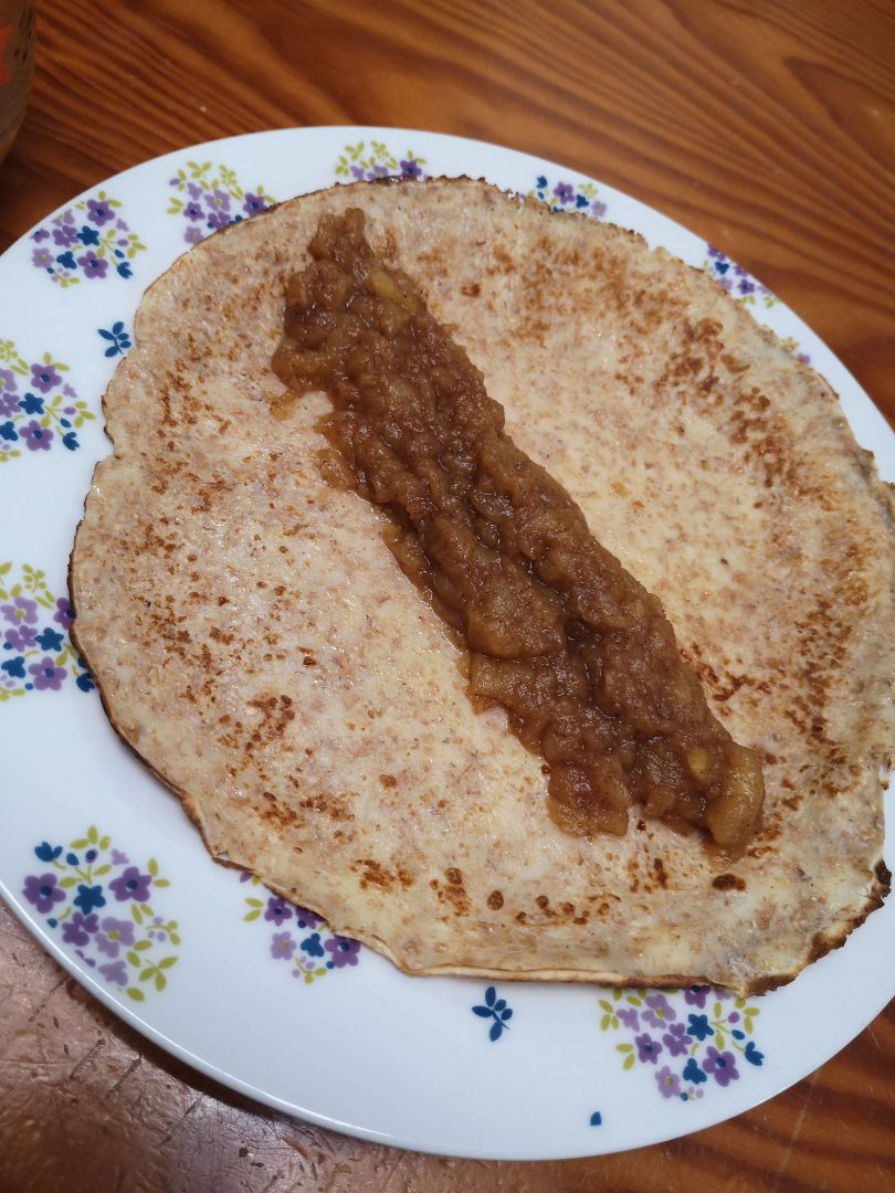 Crepes con compota de manzana Crepes con compota de manzana