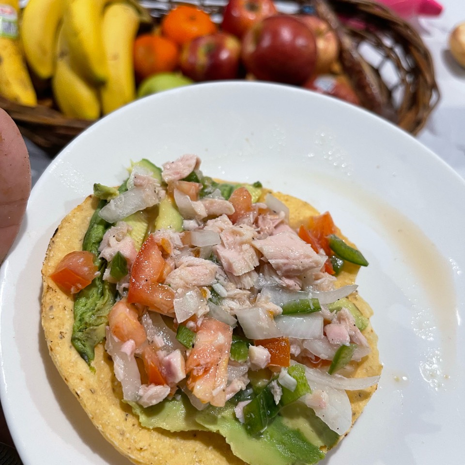 tostada de atún tostada de atún