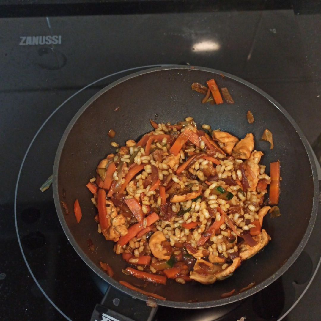 Arroz con verduras y pollo Arroz con verduras y pollo
