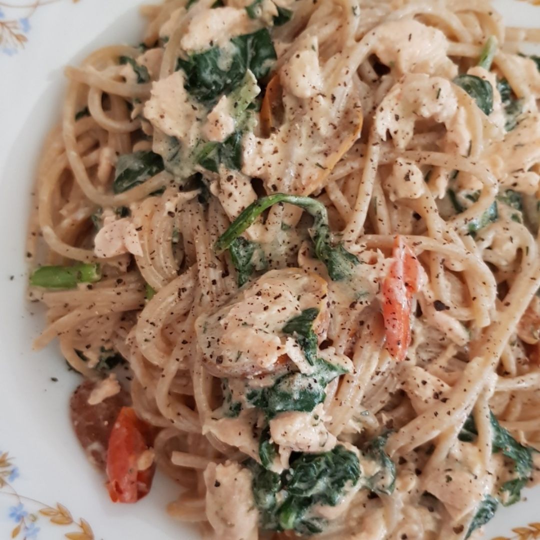 Pasta con salmón y espinacas🍝 Pasta con salmón y espinacas🍝