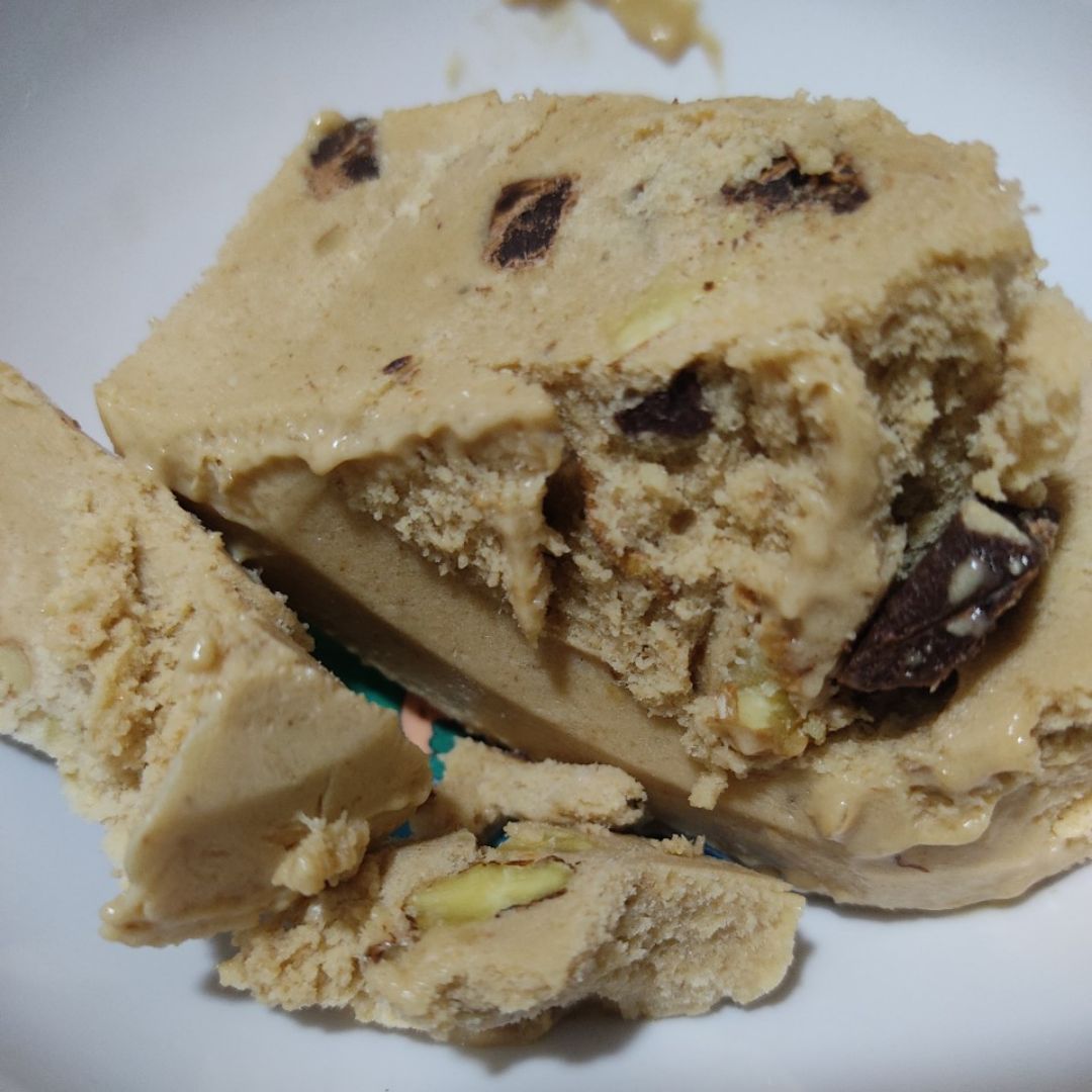 Helado de plátano con topping