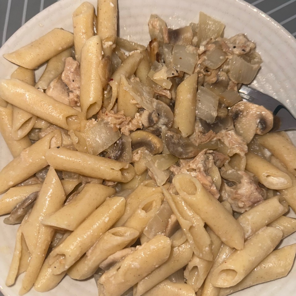 Macarrones con salsa de yogur 
