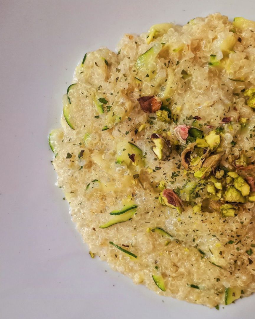 Risotto de quinoa y calabacín con queso 🧀 de 🐐. Risotto de quinoa y calabacín con queso 🧀 de 🐐.