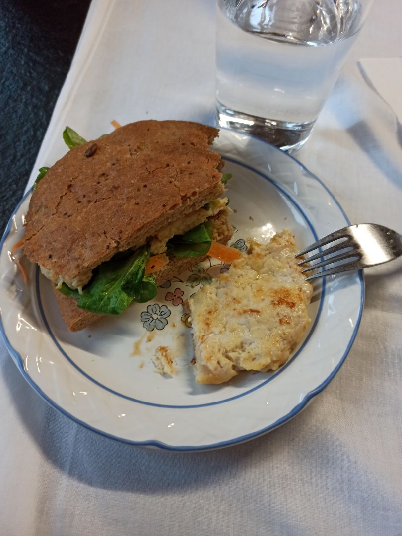 Hamburguesa de pollo y pan casero Hamburguesa de pollo y pan casero