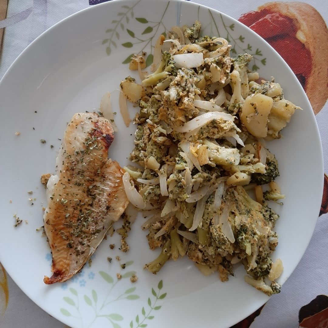 Merluza con revuelto de brócoli 