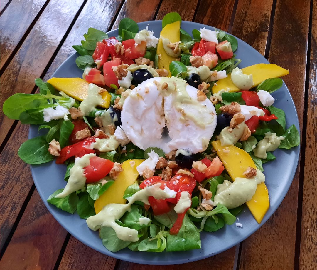 Ensalada de mango y burrata Ensalada de mango y burrata