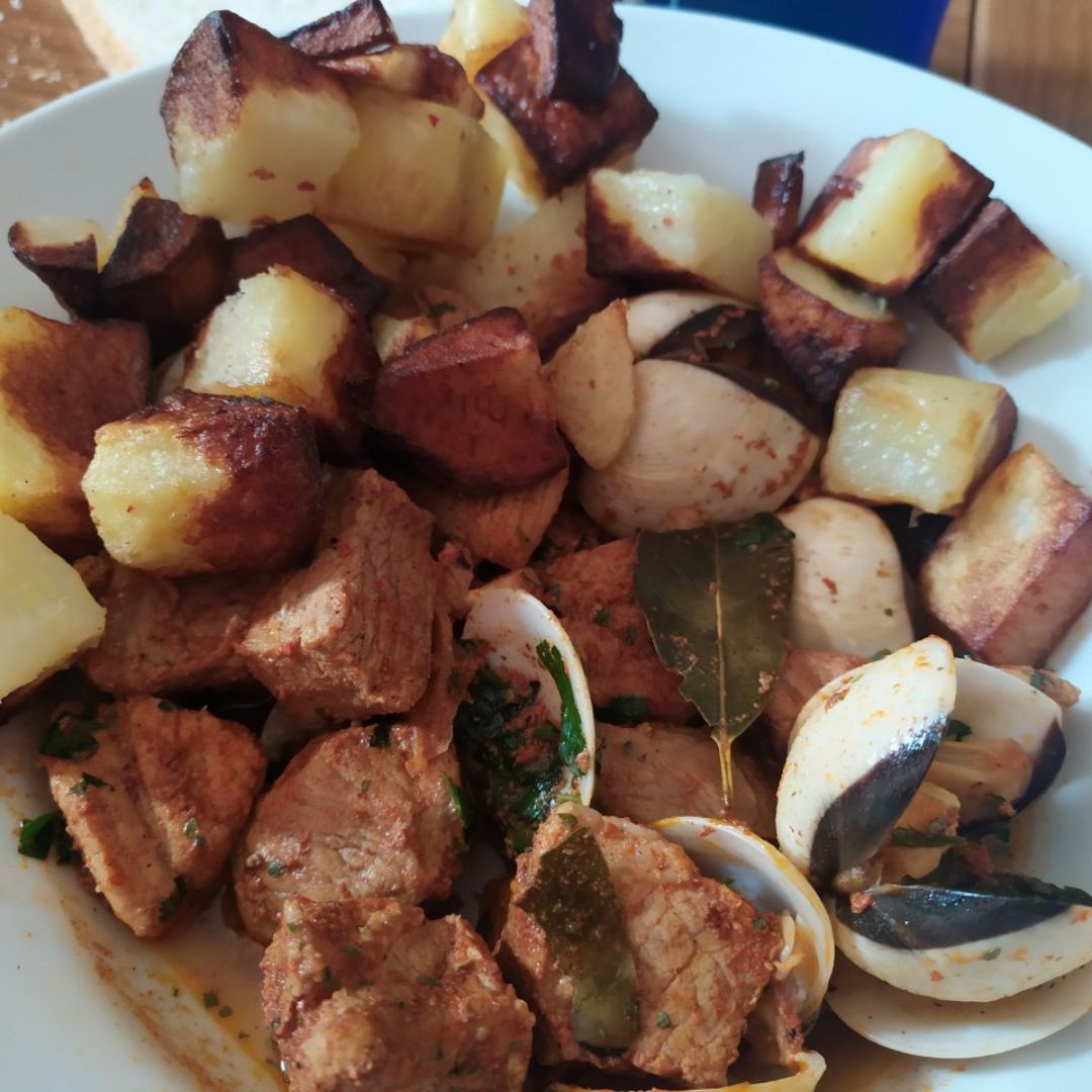Cerdo a la alentajana Cerdo a la alentajana