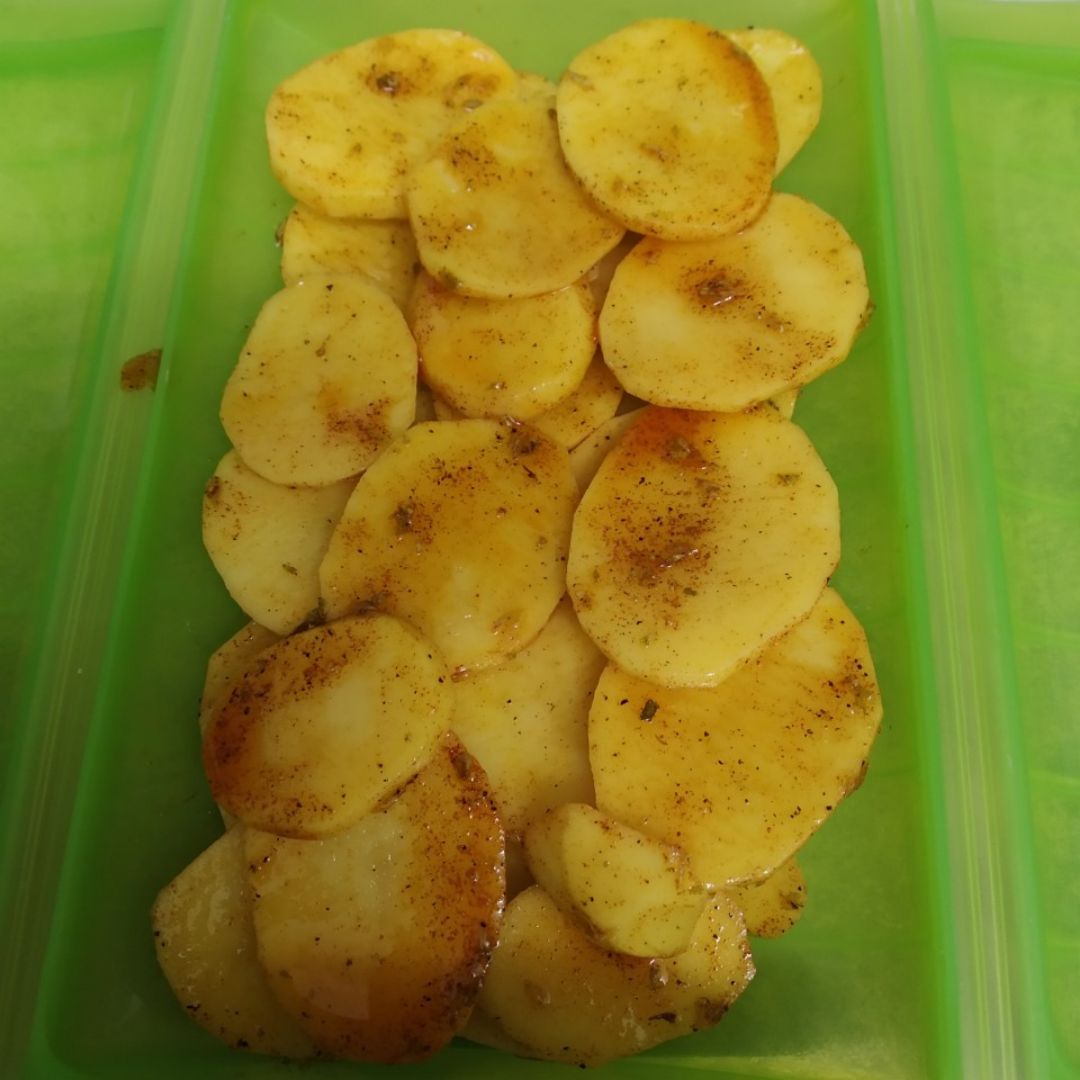 Nube de huevo con patatas y jam贸n crujiente 馃馃嵆 Paso 1 Nube de huevo con patatas y jam贸n crujiente 馃馃嵆 Paso 1