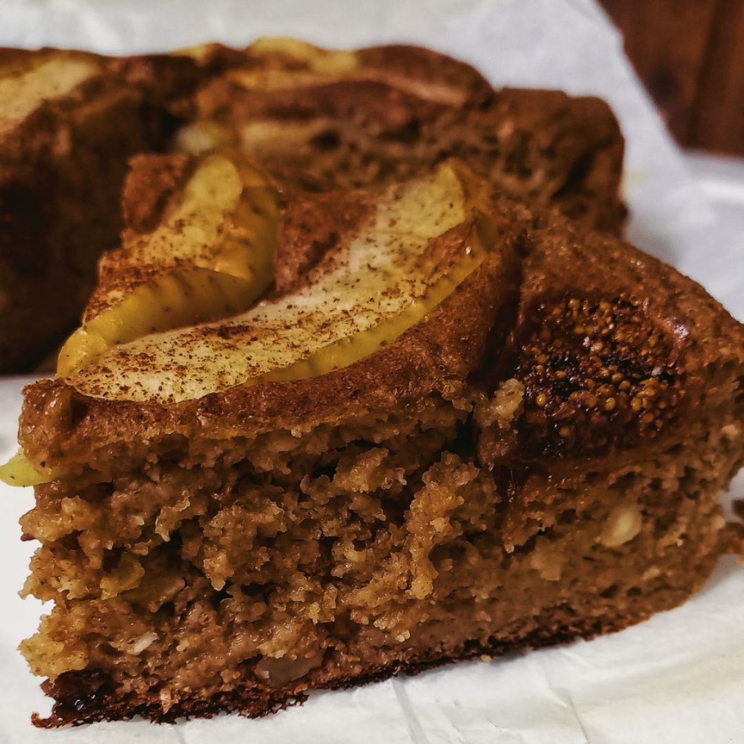 Bizcocho de manzana 🍎 e higos secos. Bizcocho de manzana 🍎 e higos secos.