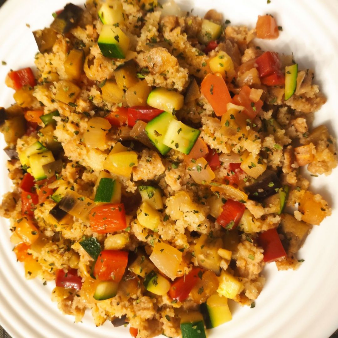 Sémola integral con verduras y soja texturizada Sémola integral con verduras y soja texturizada