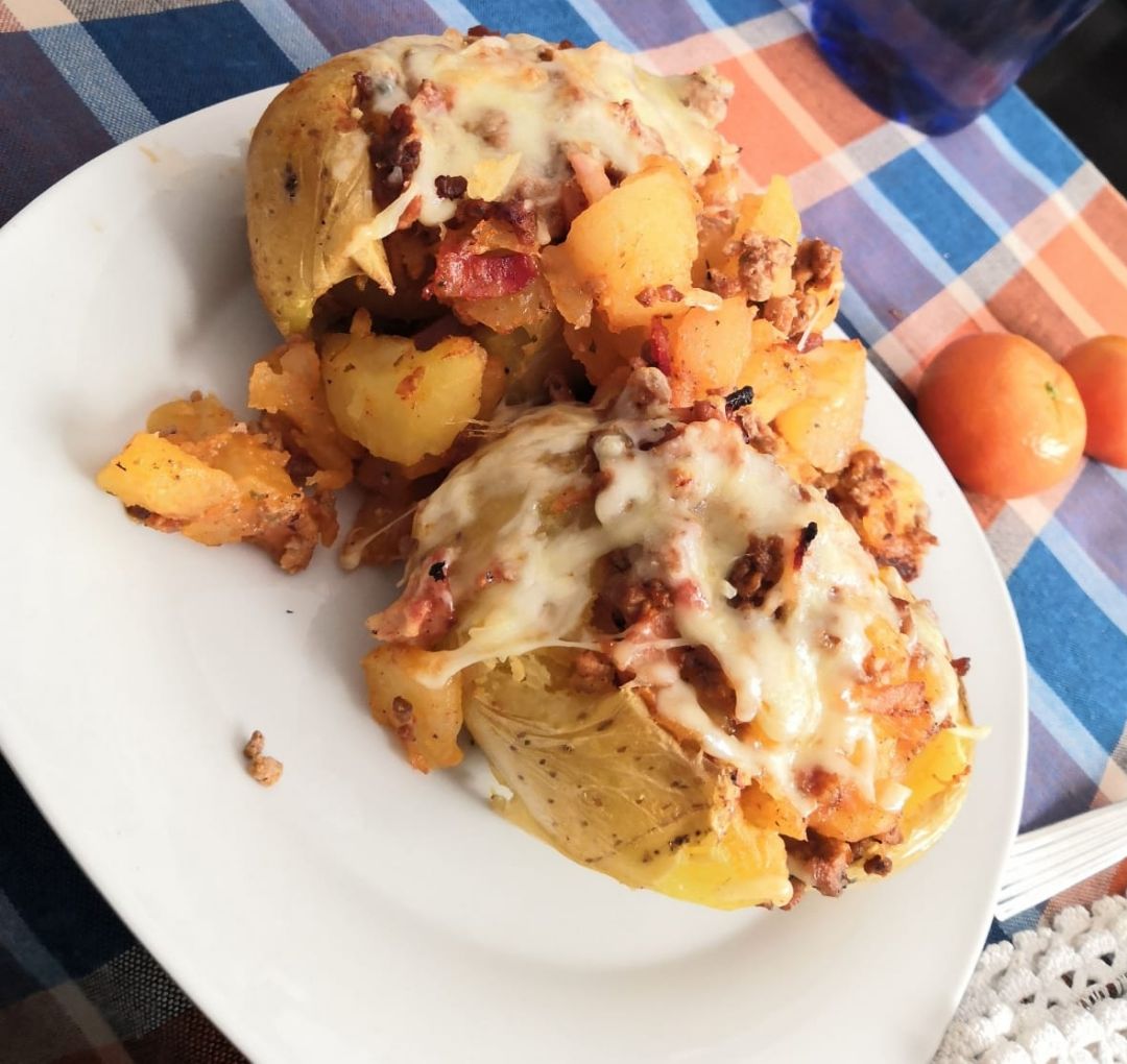 Patatas rellenas 🥔🐖
