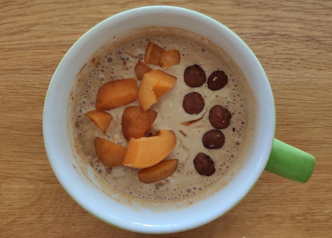 Skyr con bebida de soja y copos de avena Skyr con bebida de soja y copos de avena