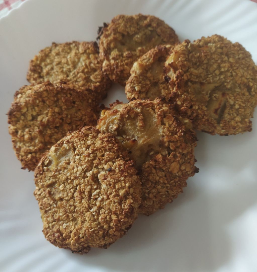 Galletas de avena, platano y manzana
