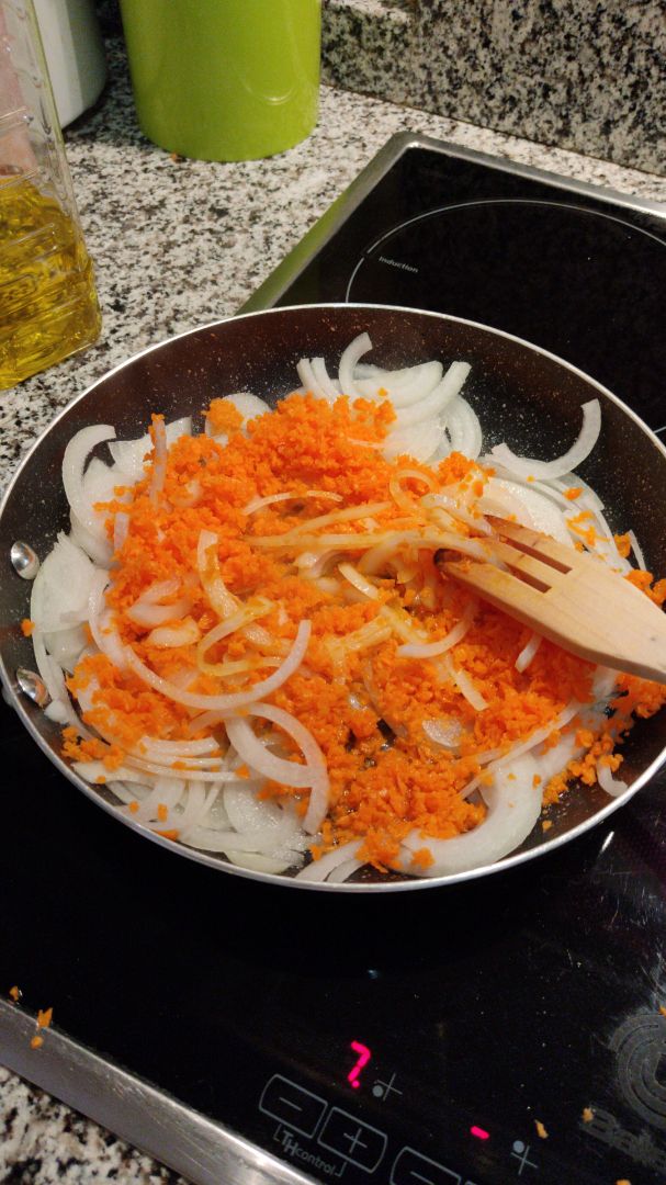 Pasta rellena de “boloñesa” vegana
Paso 0 Pasta rellena de “boloñesa” vegana
Paso 0