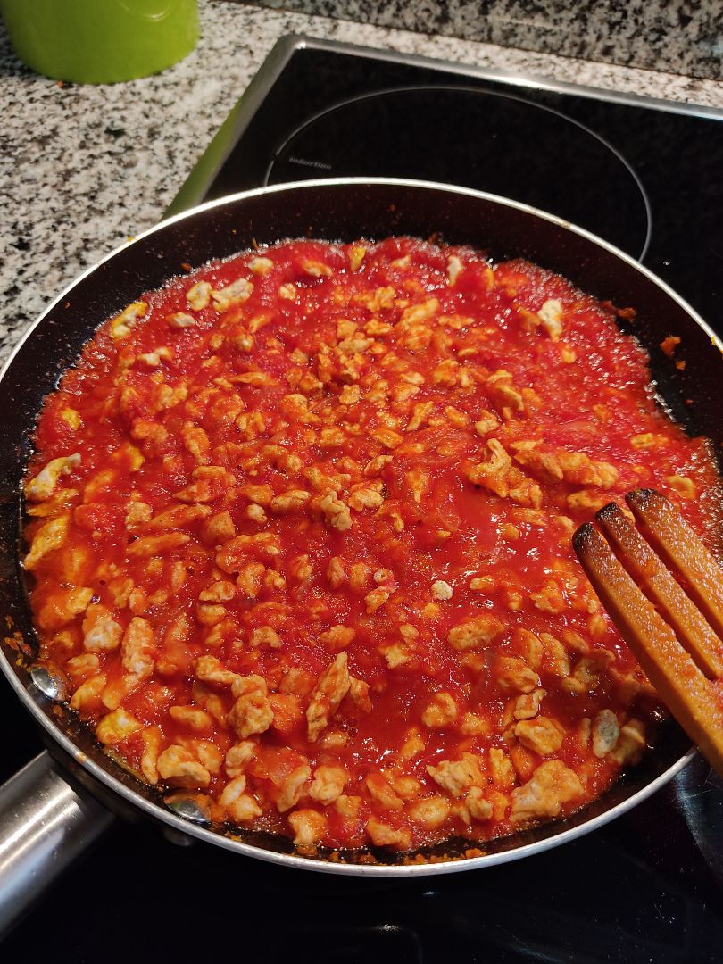 Pasta rellena de “boloñesa” vegana
Paso 2 Pasta rellena de “boloñesa” vegana
Paso 2