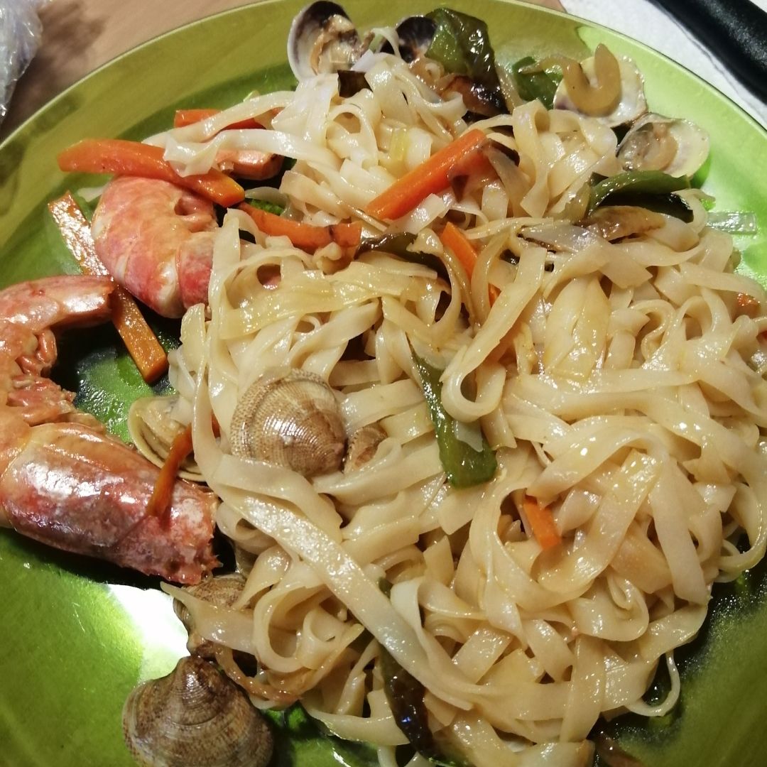 Noodles con marisco Noodles con marisco