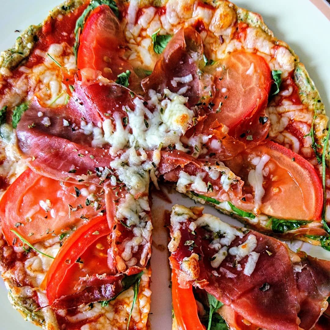 Pizza con base de calabacin Pizza con base de calabacin