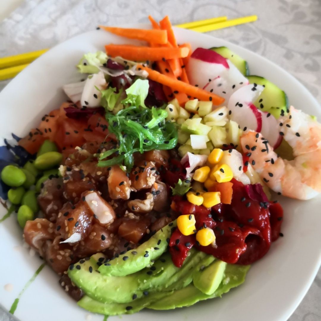Poke bowl supeeer variado Paso 1 Poke bowl supeeer variado Paso 1