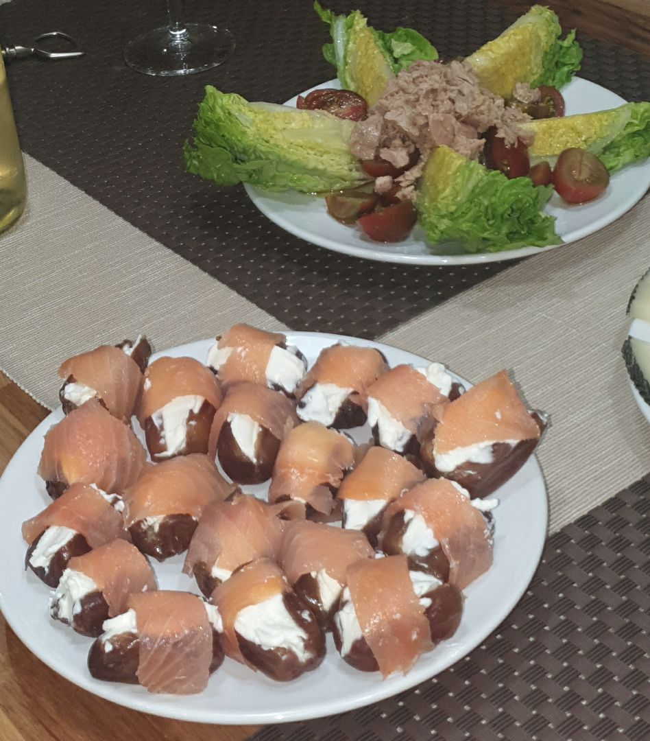 Datil con salmon ahumado Datil con salmon ahumado