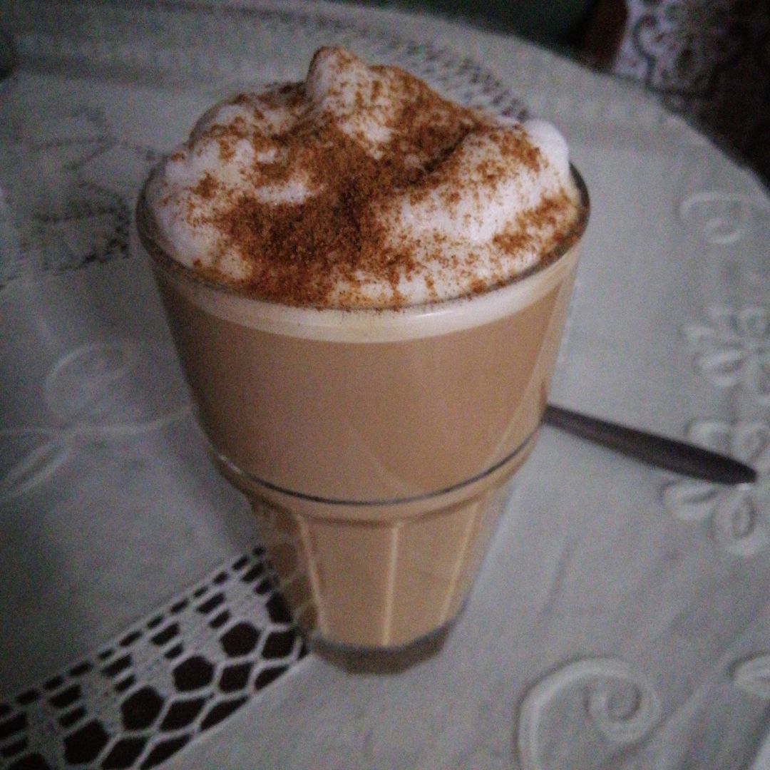 Café helado con espuma Café helado con espuma