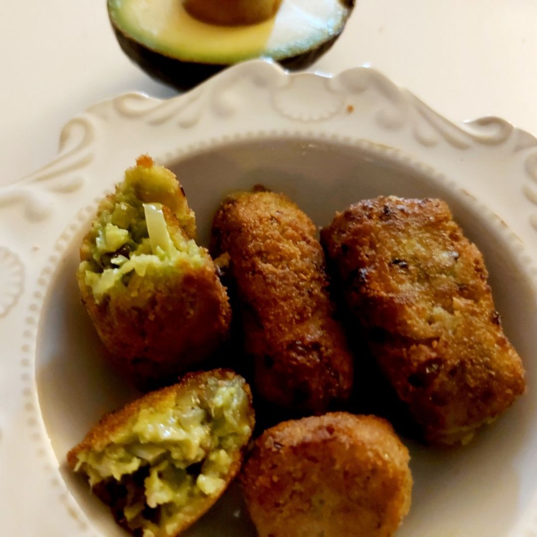 🥑🧀Croquetas saludables (SIN HARINA/SIN ACEITE) de aguacate y queso parmesano🥑🧀 🥑🧀Croquetas saludables (SIN HARINA/SIN ACEITE) de aguacate y queso parmesano🥑🧀