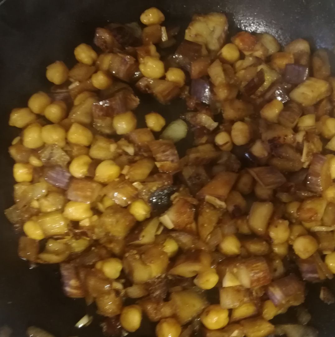 Arroz de berenjena y ajo Arroz de berenjena y ajo
