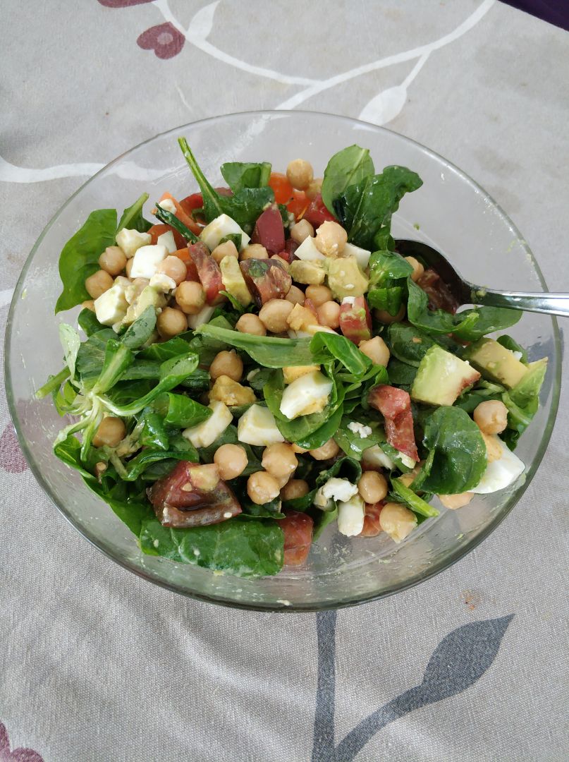 Ensalada de garbanzos con espinacas Ensalada de garbanzos con espinacas