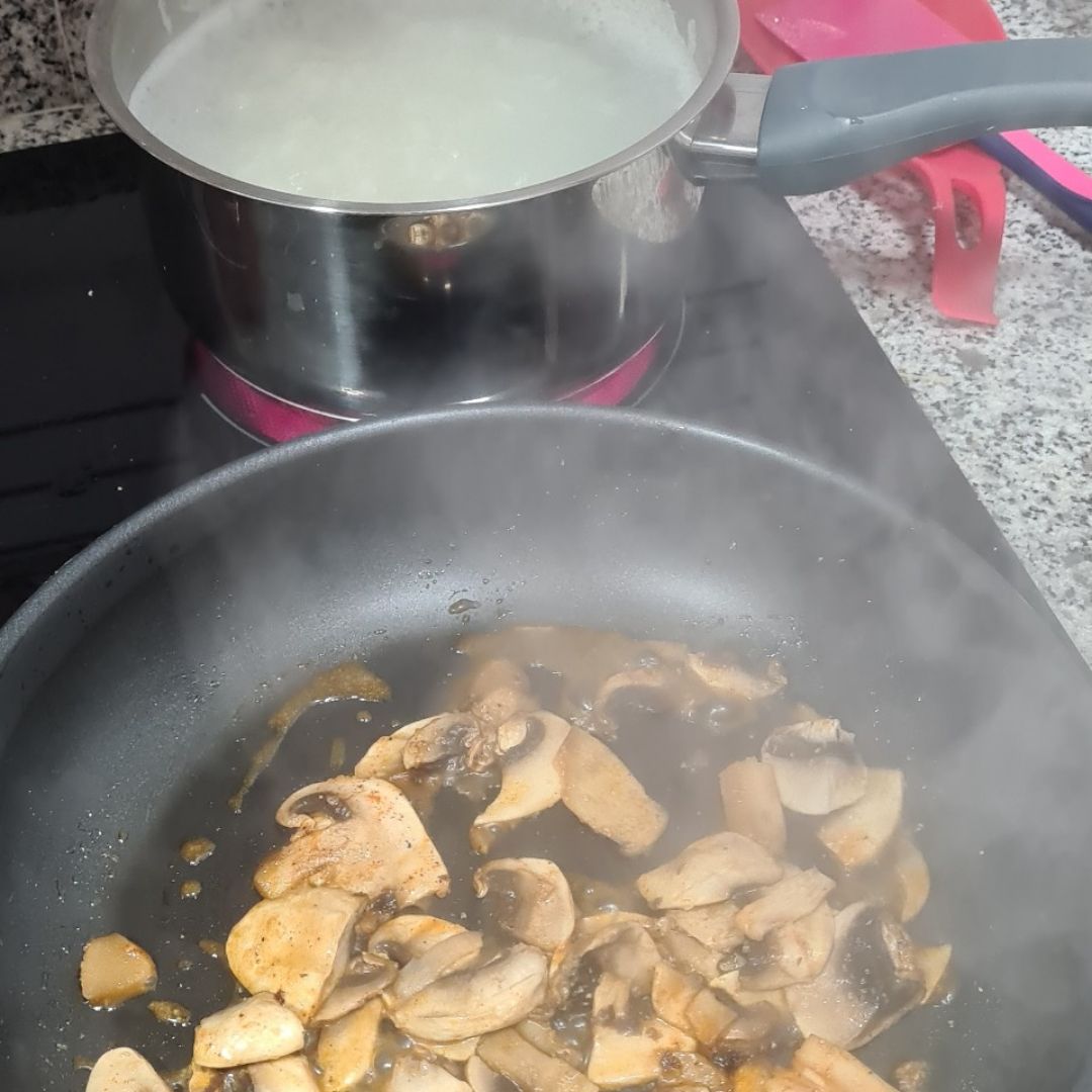 Arroz con tofu y champiñones. 🍄 Paso 2 Arroz con tofu y champiñones. 🍄 Paso 2