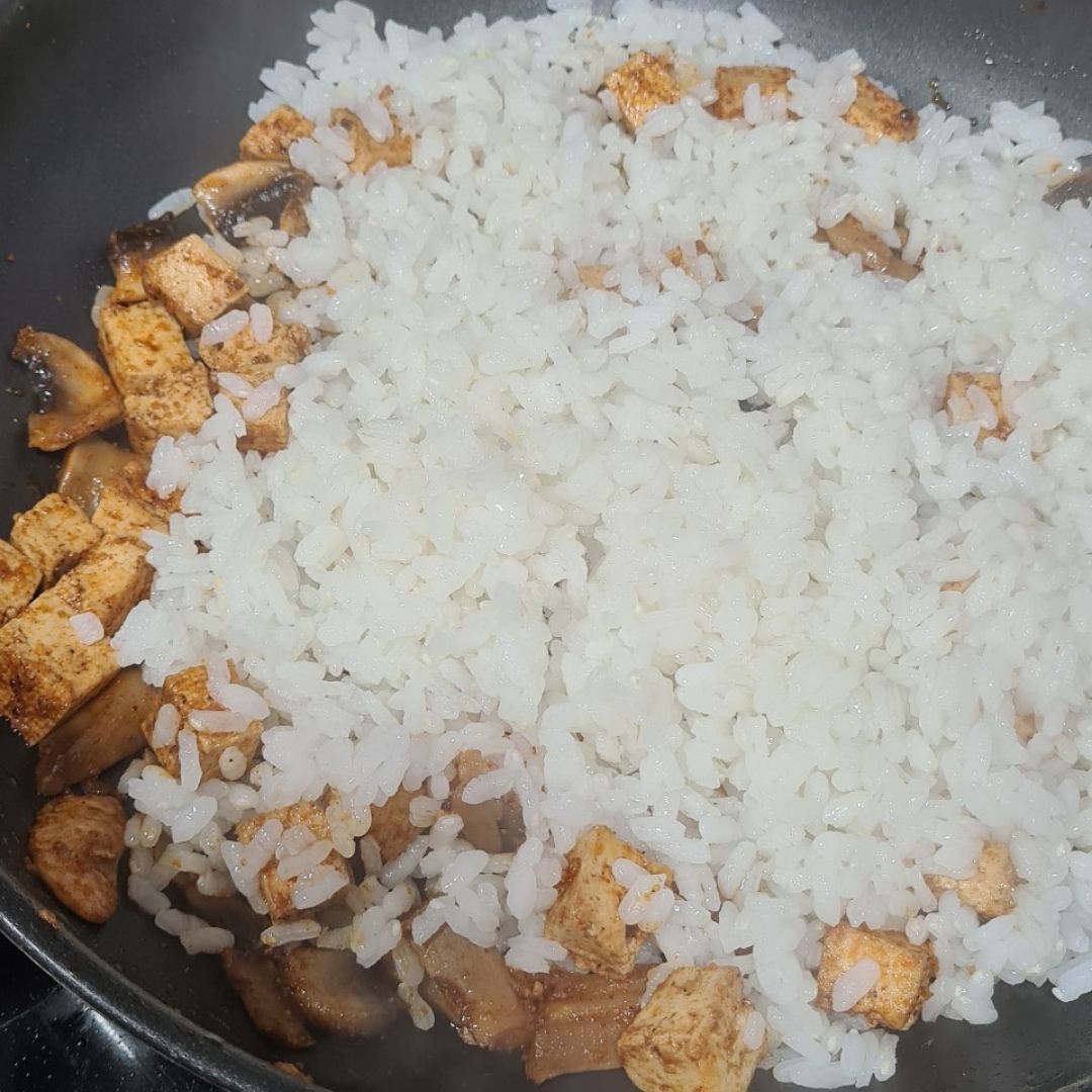 Arroz con tofu y champiñones. 🍄 Paso 4 Arroz con tofu y champiñones. 🍄 Paso 4