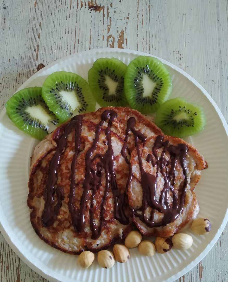 Tortitas de avena , plátano, claras de huevo Tortitas de avena , plátano, claras de huevo
