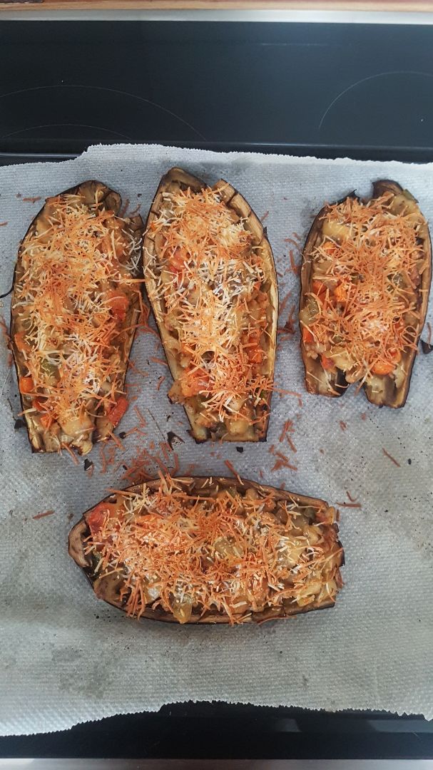 Berenjenas gratinadas rellenas de verdura y soja texturizada Paso 6 Berenjenas gratinadas rellenas de verdura y soja texturizada Paso 6