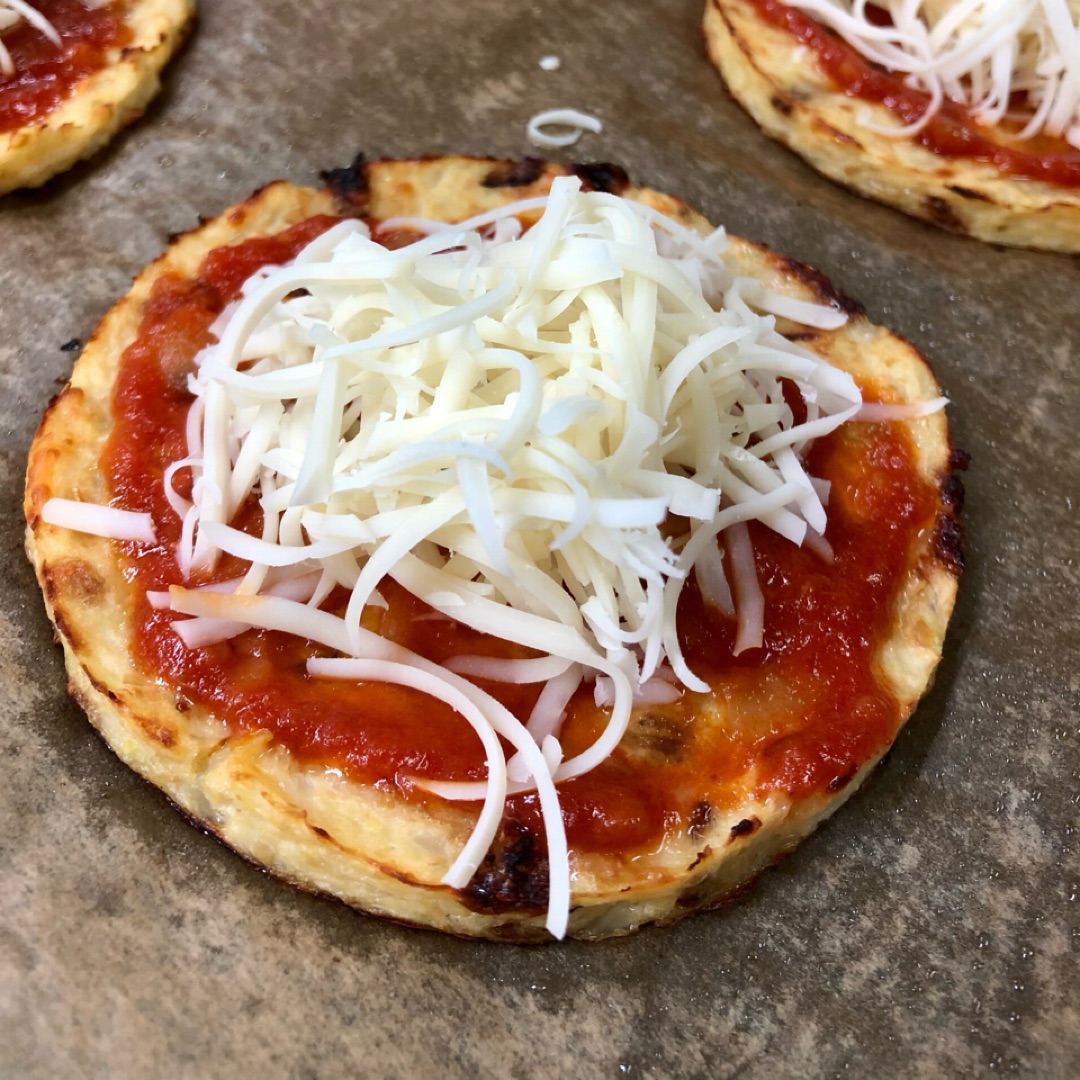 Mini pizzas de coliflor y quesoStep 0
