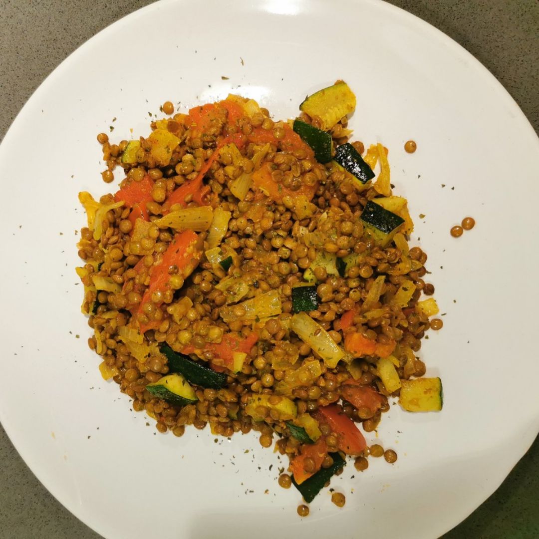 Salteado de lentejas con verduras