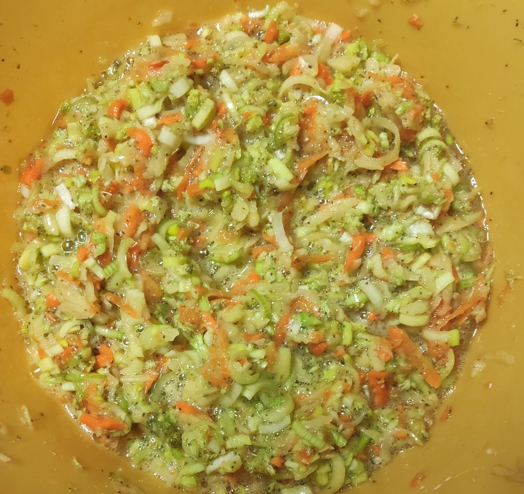 Bolitas de brócoli, patata, zanahoria y jamón. Paso 1