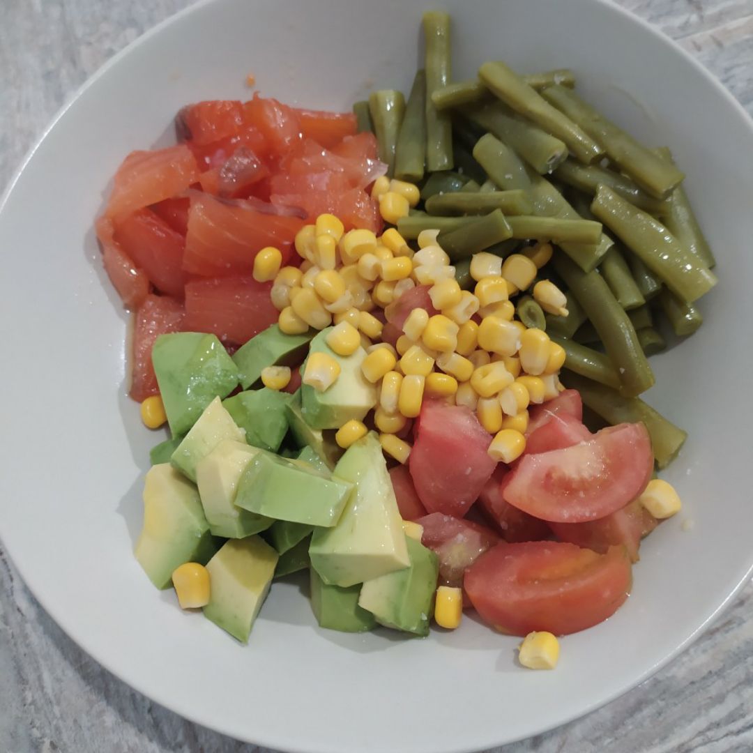 Poke de salmón Poke de salmón