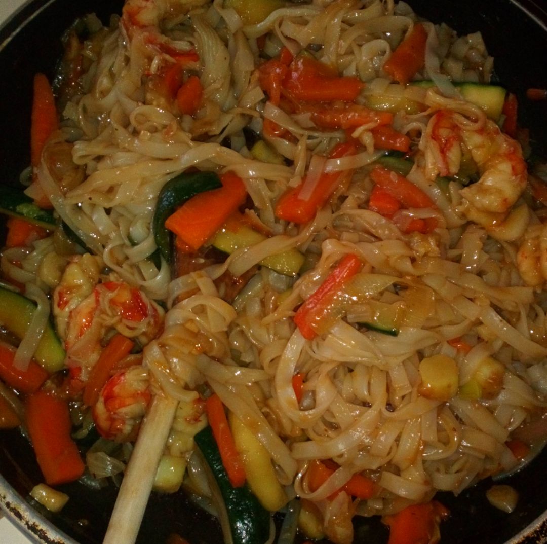 Wok de verduras y langostinos 🍜 Wok de verduras y langostinos 🍜