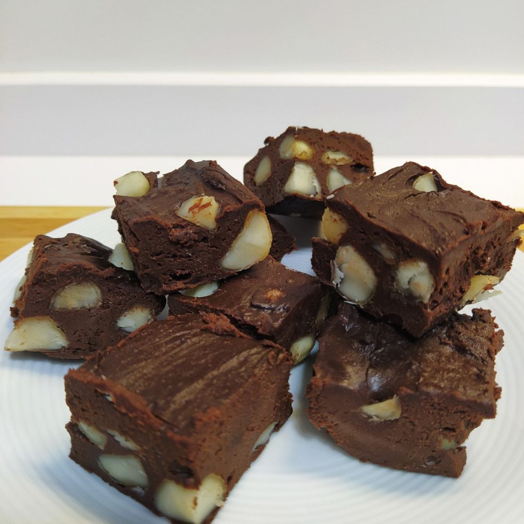FUDGE DE 🍫 Y AVELLANAS Paso 2 FUDGE DE 🍫 Y AVELLANAS Paso 2