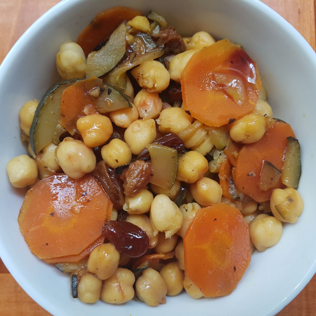 ENSALADA DE GARBANZOS AGRIDULCES 