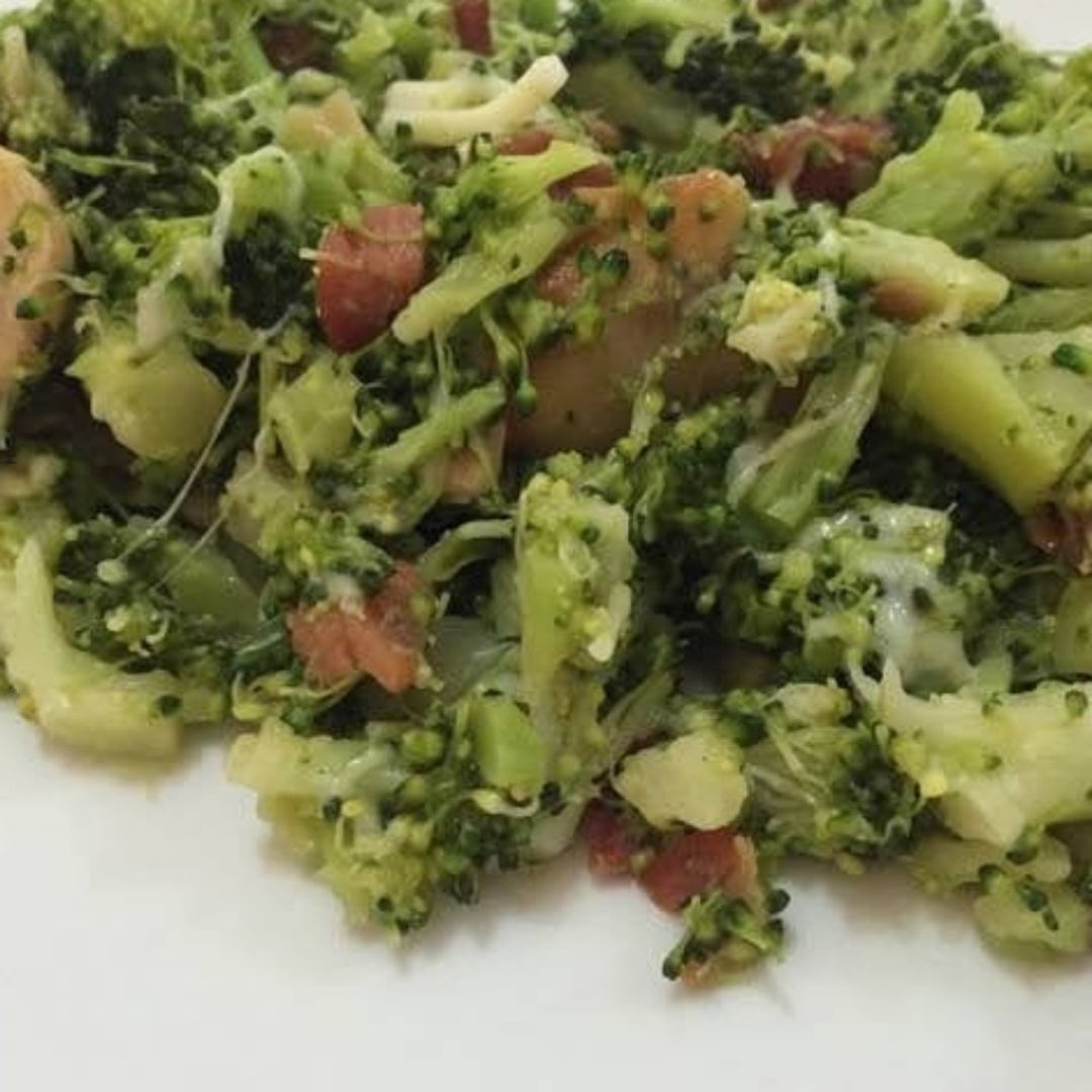 Brócoli salteado con jamón Brócoli salteado con jamón
