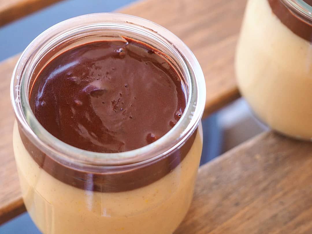 PANNA COTTA VERSIÓN RÁPIDA Y VEGANA PANNA COTTA VERSIÓN RÁPIDA Y VEGANA