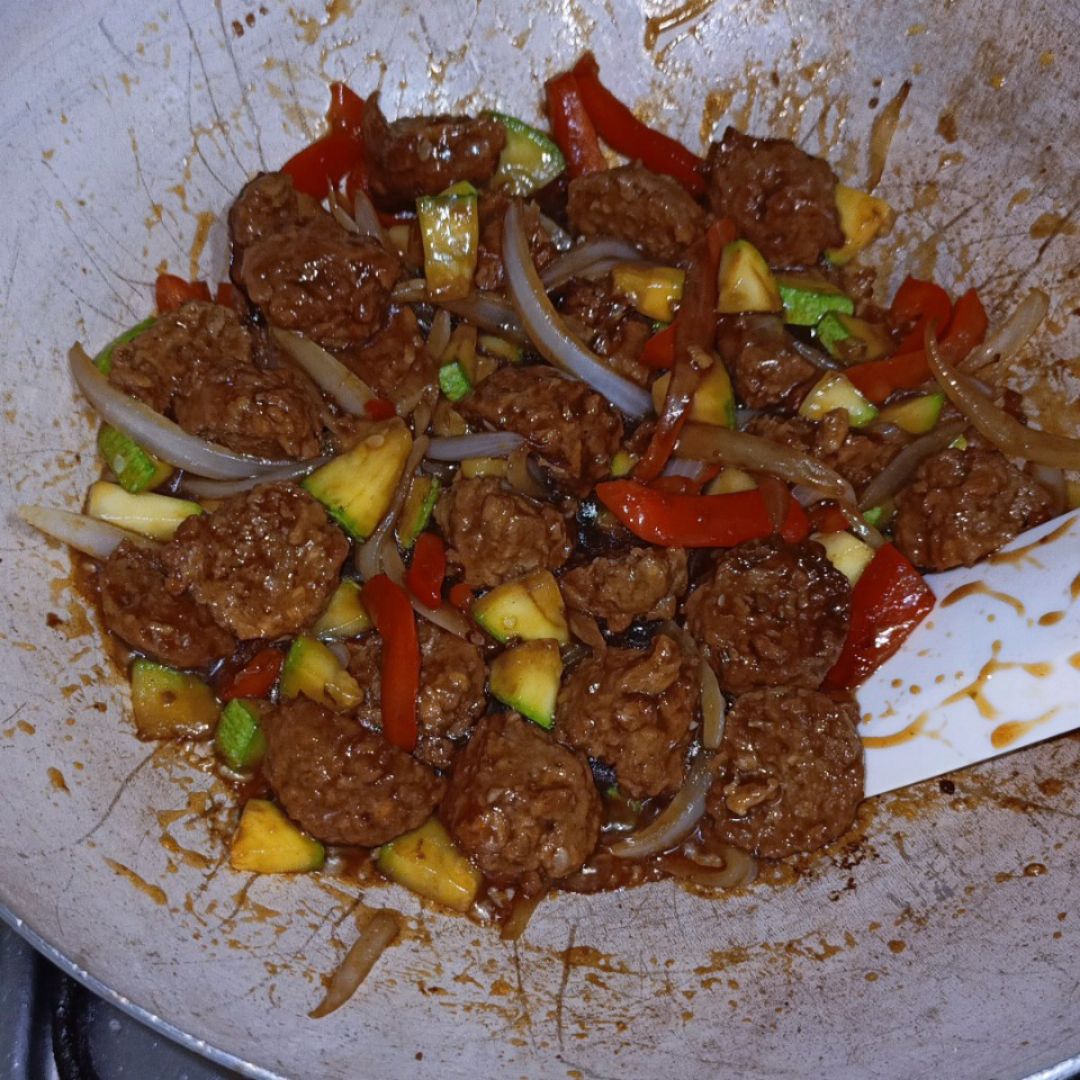 Albóndigas veganas con verduras Albóndigas veganas con verduras
