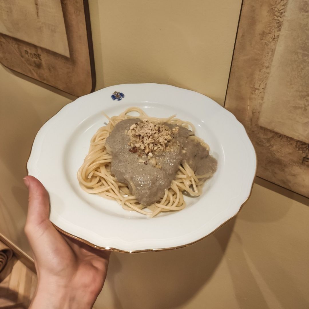 Salsa de champiñones, puerro y almendra Salsa de champiñones, puerro y almendra