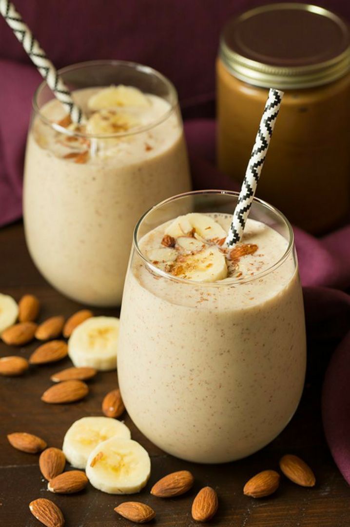 Batido de plátano y mantequilla de cacahuete Batido de plátano y mantequilla de cacahuete